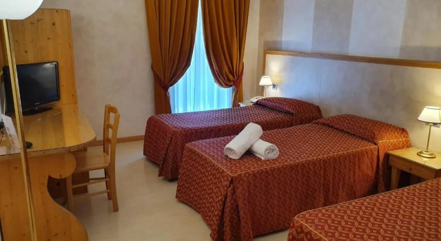 Трёхместный номер Standard Hotel Gialletti