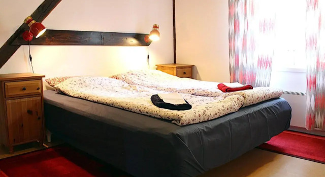 Johannisdals Cafe and B&B, Book Bed and Breakfast Hotels in Sodermanland with Parking, Parking
