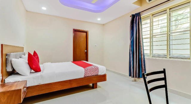 Capital O 49646 Hotel Champion Paradise, Забронировать Отель Бангалор штат Карнатака, рядом с Ranga Shankara