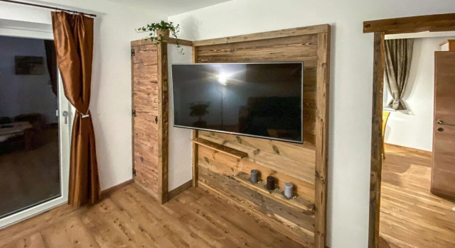 Amazing Apartment in Bramberg With 2 Bedrooms and Wifi, Rezerwuj Apartament Hotele w Salzburg z parkingiem, Parking