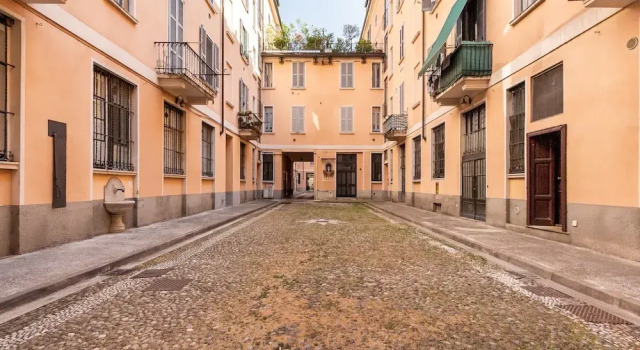 Alessia's Flat Crocetta M3, Book Hotel Porta Romana Milan
