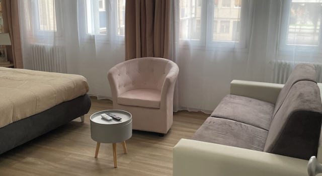The Platform Rooms, Забронировать Отель Отели Феррара с парковкой, рядом с Кафедральный собор Феррара, Парковка
