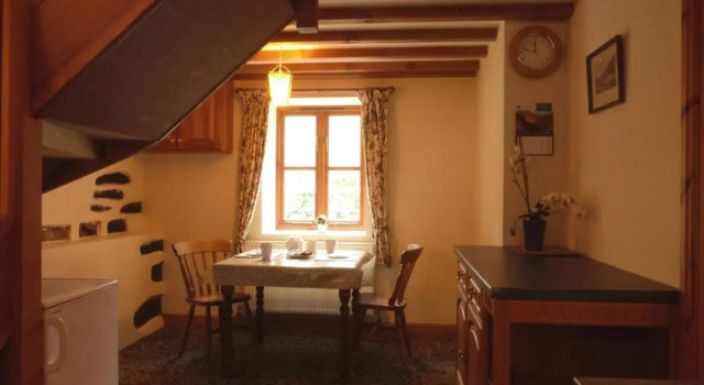 Granar Gynolwyn, Rezervați Hotel Abergynolwyn Gwynedd