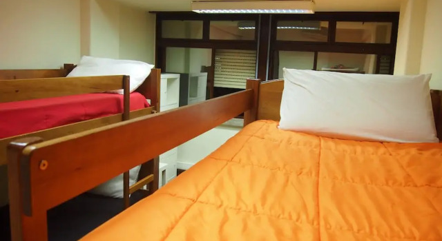 Lisbon Landscape Hostel, Забронировать Хостел Авенидас-Новас Лиссабон, рядом с Станция метро Sao Sebastiao — Проспект Герцога Авила