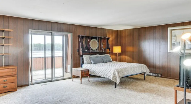 Cozy Home w/ Yard: Steps to Mississippi River, Reserva ahora Hotel Clinton 