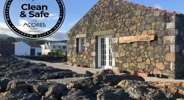 Casas do Verdelho, Book Hotel Criação Velha Pico island