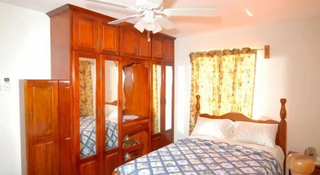 J&G's Tropical Apartments, Réserver Appartement Crown Point Tobago