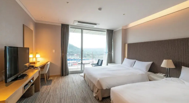 Двухместный семейный номер Deluxe Take Hotel & Resort Inje Speedium