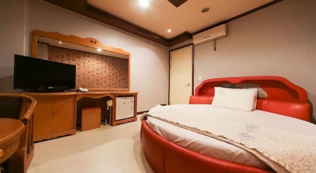Daegu Dongdaegu Station Royal Hotel, Prenota Hotel Hotel e alloggi a Daegu, vicino a Stazione di Dongdaegu, Hotel