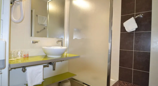 Двухместный номер Comfort Brit Hotel Cahors - Le France