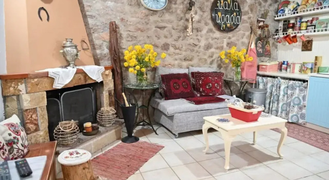 Kalavrita Winter Retreat - Homely Spacious Chalet, Prenota Chalet Áno Vlasía Helmos