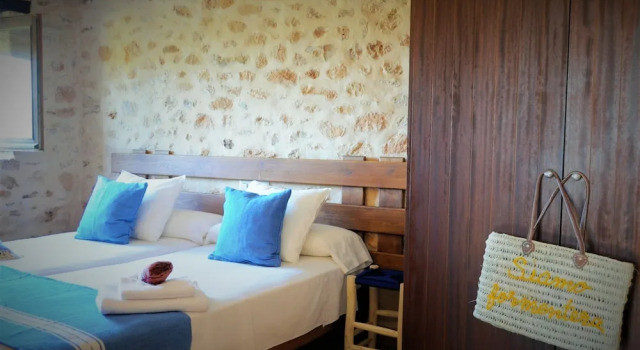 Siamo Bella, Book Hotel Formentera Spain