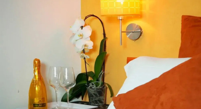 Residenza 54, Забронировать Отель Сан-Марко - Сантиссима-Аннунциата Флоренция, рядом с Кафедральный собор Санта-Мария-дель-Фьоре
