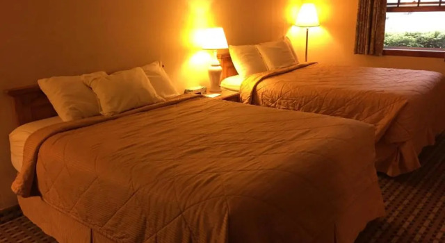 Четырёхместный номер Standard Franconia Notch Motel