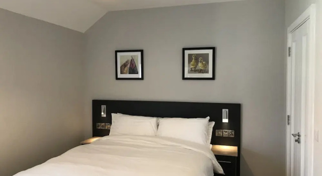 Апартаменты Deluxe Stable Court Apartments