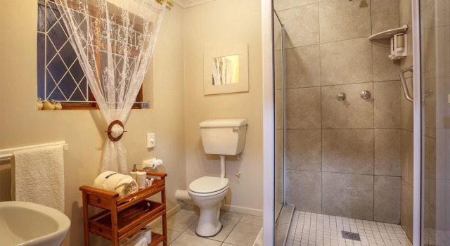 Двухместный номер Comfort с балконом Jennys Guest House