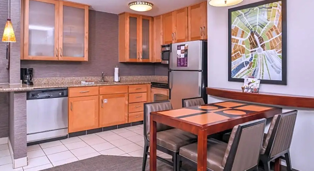 Четырёхместный люкс с 2 комнатами Residence Inn by Marriott Florence