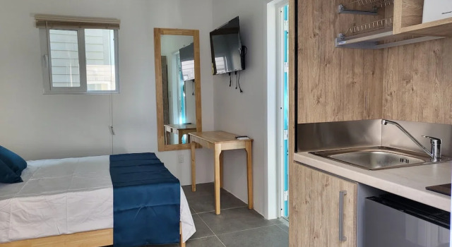 Люкс Deluxe Crawlbay Suites Hotel