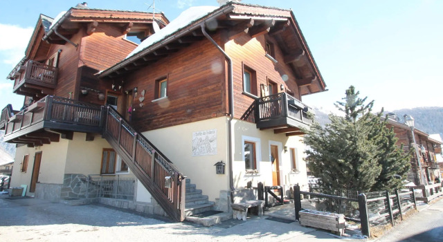 Apartment in Baita just 200 meters away from the ski lifts, Забронировать Апартаменты/квартира Ливиньо Ломбардия, рядом с Кресельный подъёмник Кампо Сквола (нижняя станция)