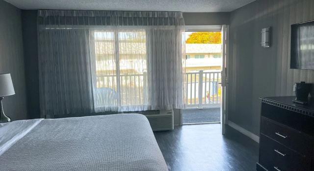 Двухместный номер Standard Georgian Lakeside Resort