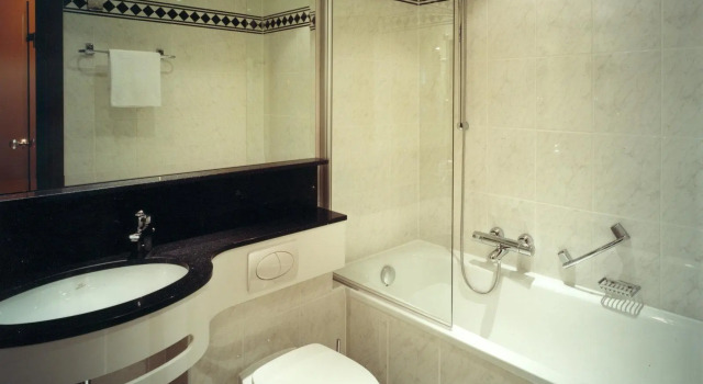 Alexander Hotel, Book Hotel Hoteller i Zuid-Holland med parkering, Parkering