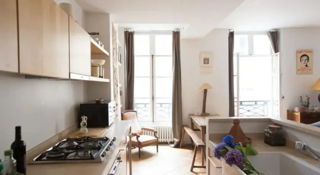 Design and Luxe Grenelle St Germain, Забронировать Бутик-отель Париж Иль-де-Франс, рядом с Станция метро Solférino