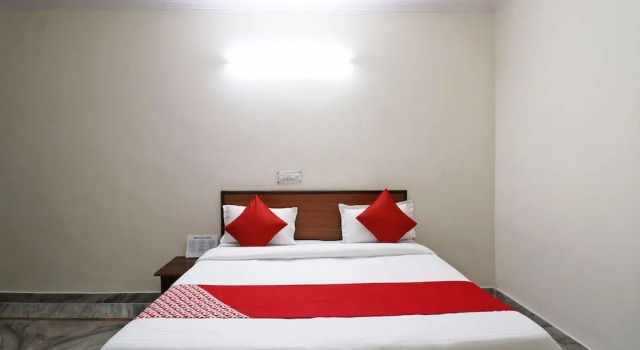 Oyo 39797 Hotel Om, Забронировать Отель Отели Гургаон с завтраком, рядом с Motorola Solutions India, Завтраки