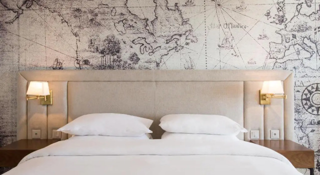 Двухместный семейный номер Standard с балконом Four Points by Sheraton Sesimbra