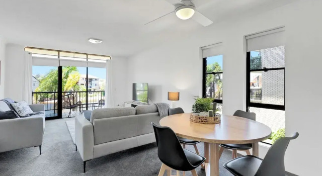Апартаменты Standard Hacienda- Canal Views And Comfort