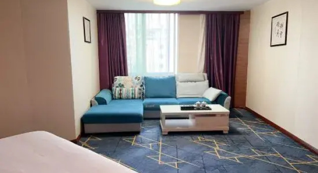 Люкс Deluxe Jialong Hotel (Guangyuan High-speed Railway Station)
