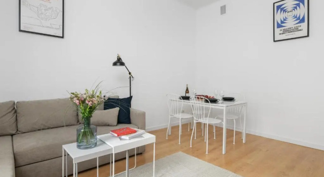 oompH Warsaw Nowy Swiat Apartment