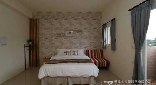 Suite Tonys house