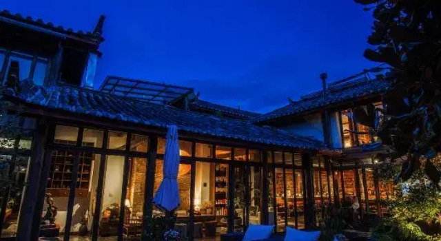 Shangguyuanshi Inn, Prenota Hotel Lijiang Yunnan