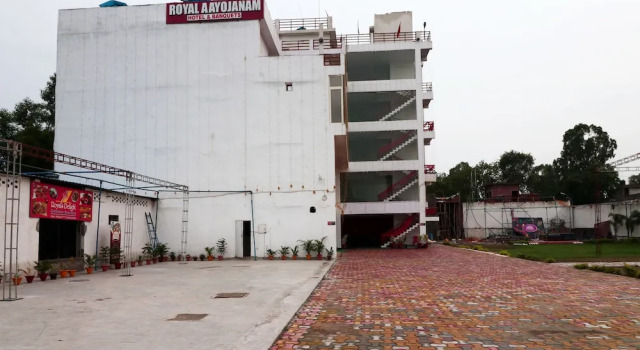 OYO 16551 Royal Aayoyjanam Hotel