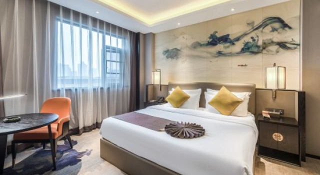Люкс Executive Western Royal Palace Hotel