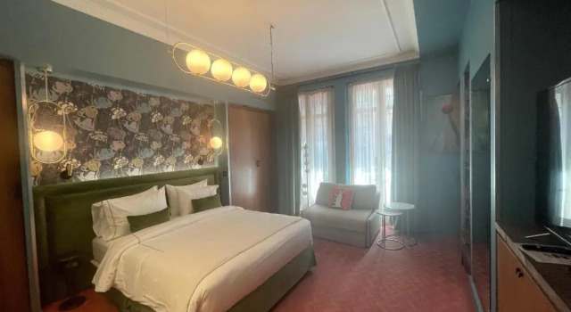 Полулюкс Hotel 33 Marbeuf