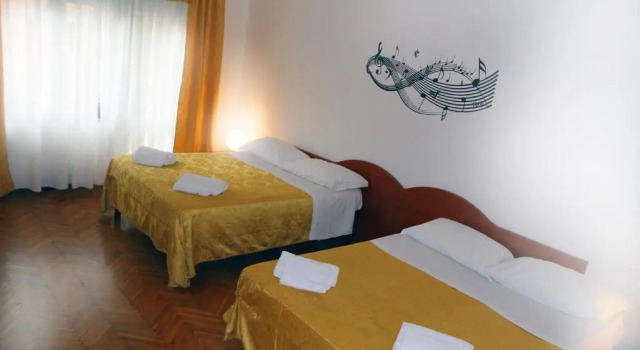 Четырёхместный номер Standard B&B Music