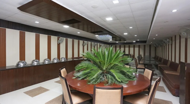 Hotel Le Central, Rezervovat Hotel Haridvár Uttarakhand