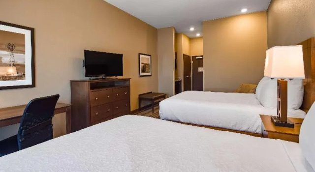 Четырёхместный номер Standard Best Western Plus Overland Inn