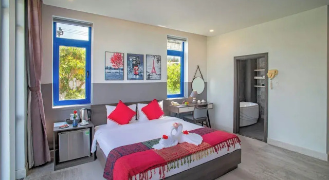 Студия Luxury с 2 комнатами с балконом и с видом на сад Blue Boutique Villa Hoi An