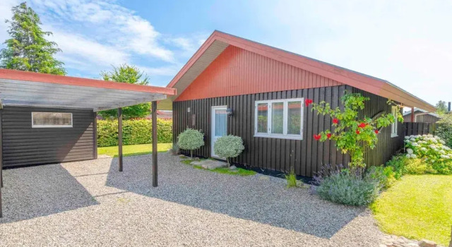 Коттедж 5 Star Holiday Home in Haarby