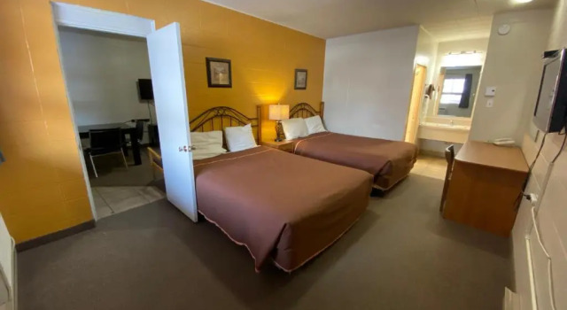 Люкс Dauphin Inn Express