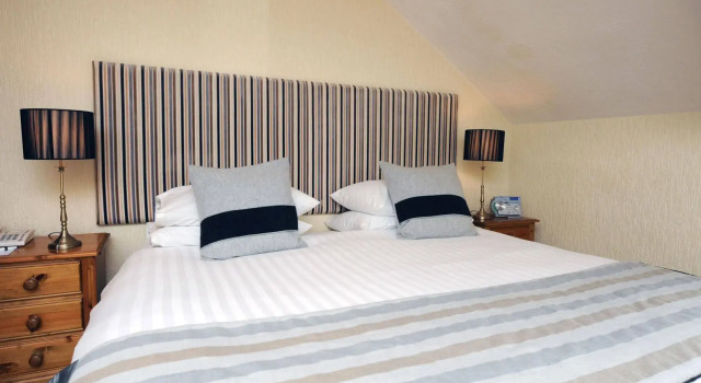 Wolfscastle Country Hotel, Prenota Hotel Wolf's Castle Galles del Sud