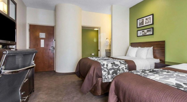Четырёхместный номер Standard Sleep Inn Columbia