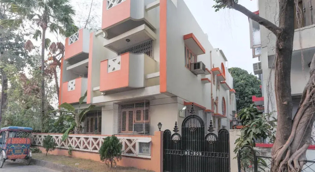 OYO 71524 Be 302, Prenota Hotel Calcutta 