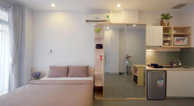 Студия с балконом Babylon Serviced Apartment