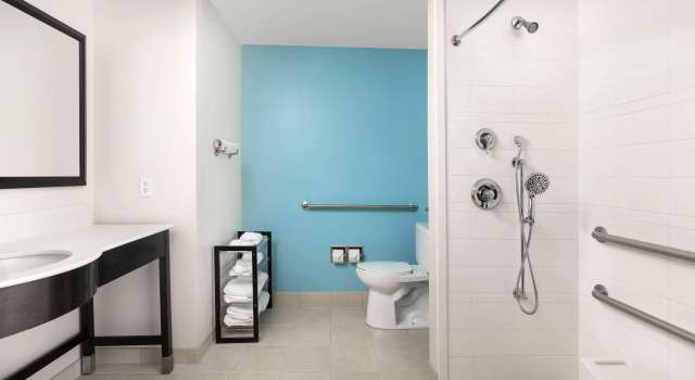 Двухместный люкс Comfort Suites Lake City