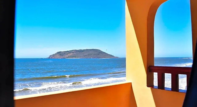 Номер Standard Costa de Oro Beach Hotel
