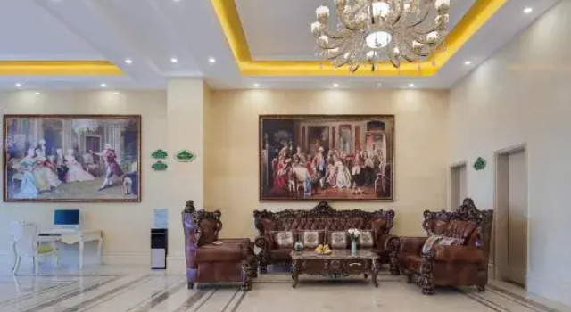 Vienna Hotel (Qingdao Oriental Movie Capital Starlight Island)