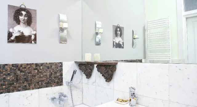 Кровать в общем номере с 6 комнатами Antique Apartments Old Town